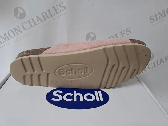 BOXED SCHOLL SANDLES IN PINK SIZE 6