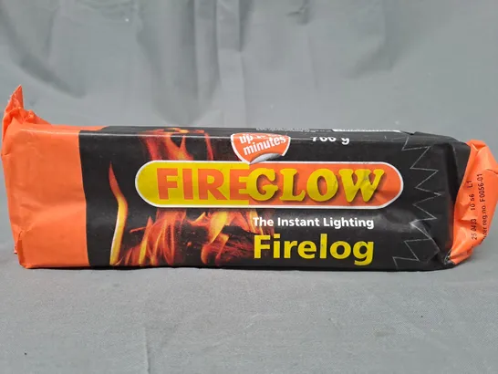 BOX OF APPROXIMATELY 15 FIREGLOW THE INSTANT LIGHTING FIRELOG