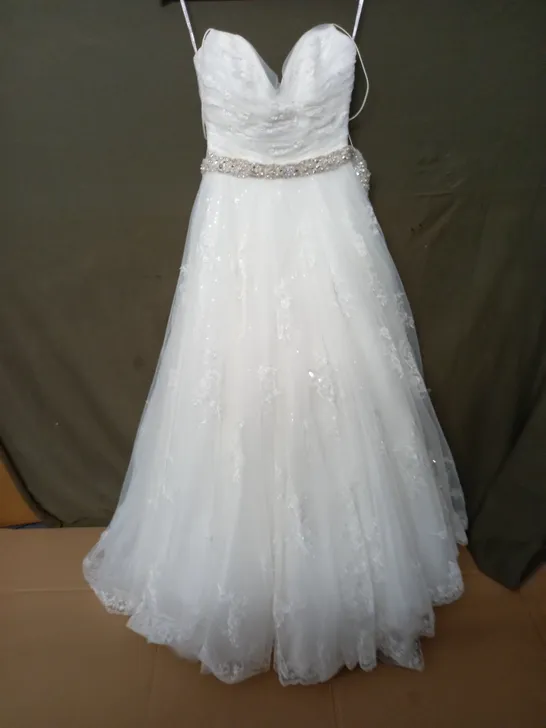 MAGGIE SOTTERO NET OVERLAY EMBELLISHED WEDDING DRESS - SIZE 4