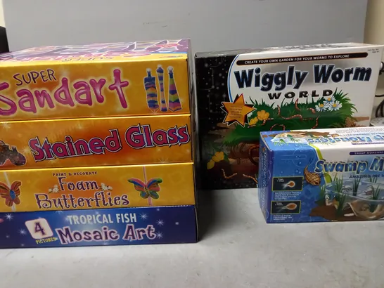 LOT OF 8 ASSORTED BRAND NEW BOXED KIDS ACTIVITIES TO INCLUDE WIGGLY WORMS AND MOSAIC ART