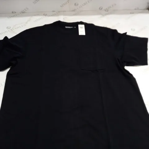 ABERCROMBIE & FITCH BLACK POCKET T-SHIRT - MED