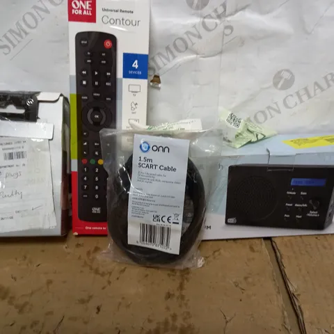 LOT OF APPROX 20 ASSORTED ELECTRICAL ITEMS TO INCLUDE SCART CABLE, TV REMOTE, DAB RADIO