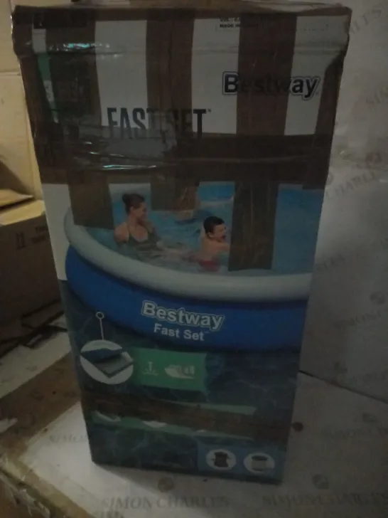 BOXED BESTWAY 12FT POOL FAST SET WITH FILTER PUMP  RRP £129.99