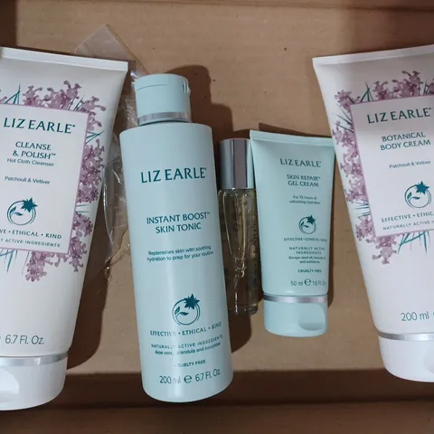 BOXED LIZ EARLE BOTANICAL BODY CARE SET