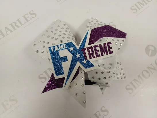 APPROXIMATELY 20 FACE XTREME HAIR ACCESSORY 