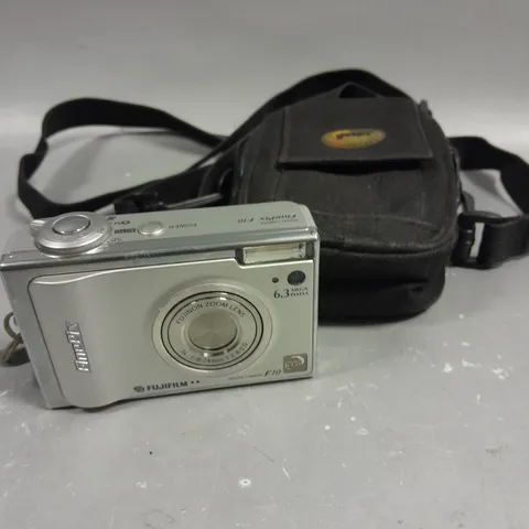 FUJIFILM FINEPIX F10 DIGITAL CAMERA 