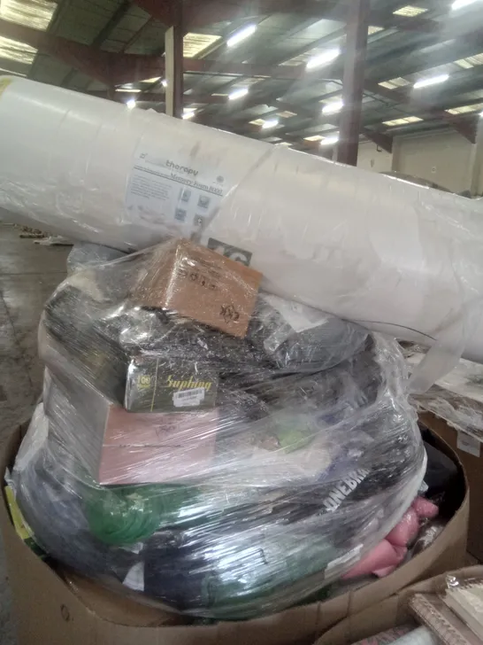 PALLET OF ASSORTED ITEMS INCLUDING VISCO THERAPY PRESSURE RELIEVING MEMORY MATTRESS, SUPLONG 100FT EXPANDING HOSE, SOTOR LUMBAR PILLOW CUSHION, CERVICAL PILLOW, FLEXI HOSE