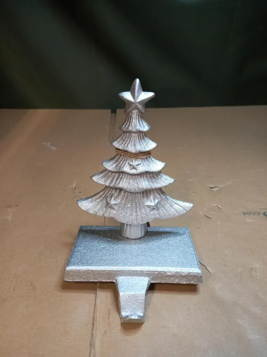 DIBOR CAST IRON CHRISTMAS TREE STOCKING HOLDER 