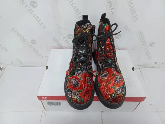 BOXED PAIR OF RIEKER LACE UP BOOTS IN MULTI FLORAL UK SIZE 7.5