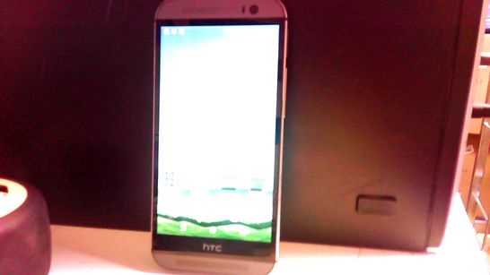 HTC ONE_M8