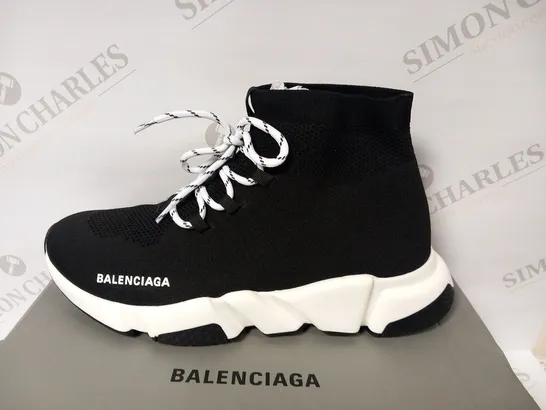 BOXED BALENCIAGA SIZE EU44