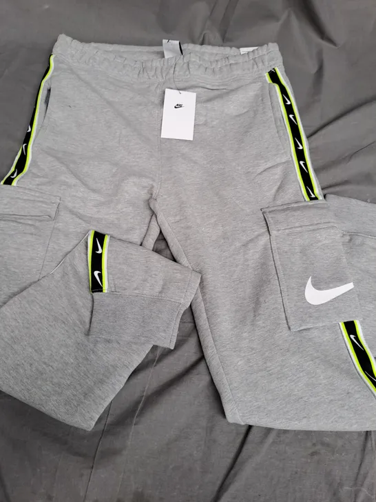 NIKE GREY MENS CARGO JOGGERS - XL