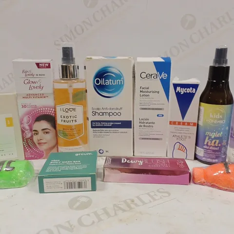 BOX OF APPROX 10 ASSORTED BEAUTY PRODUCTS TO INCLUDE GRUUM COOLING MIST SPRAY, CERAVE FACIAL MOISTURISING LOTION, ETC 