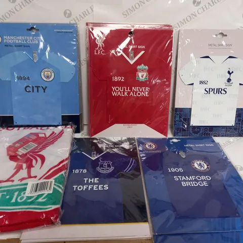 APPROXIMATELY 27 PIECES OF FOOTBALL MEMORABILLIA TO INCLUDE METAL SHIRT SIGNS FOR CLUBS SUCH AS LIVERPOOL, MANCHESTER CITY, TOTTENHAM HOTSPUR, CHELSEA, EVERTON AS WELL AS A LIVERPOOL BEACH TOWEL