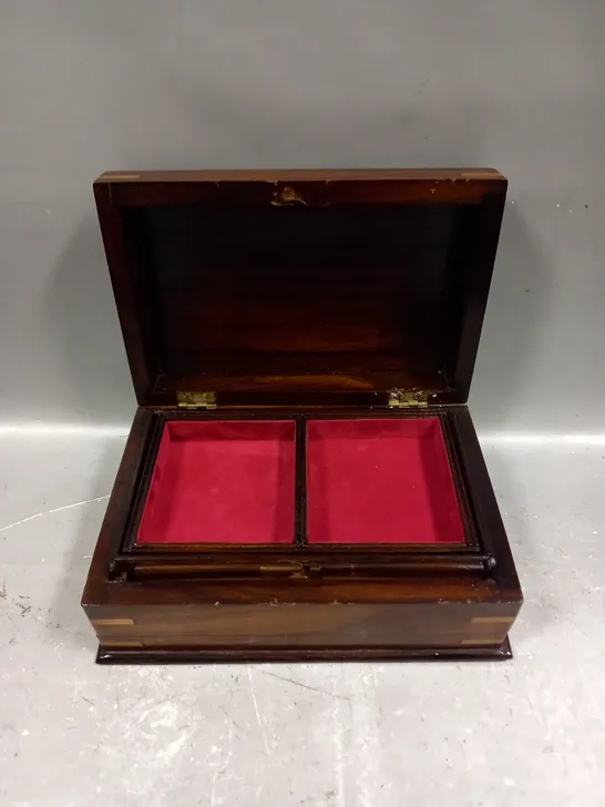 DECORATIVE WOODEN JEWELLERY STORAGE BOX WITH INNER COMPARTMENTS 