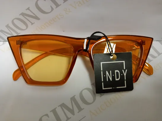 INDY BROOKLYN SUNGLASSES - ORANGE