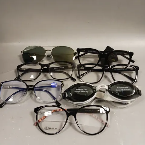 APPROXIMATELY 20 ASSORTED GLASSES/SUNGLASSES IN VARIOUS DESIGNS 