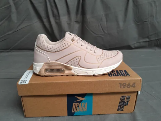 BOXED PAIR OF OSAGA TRAINERS SIZE EU 38