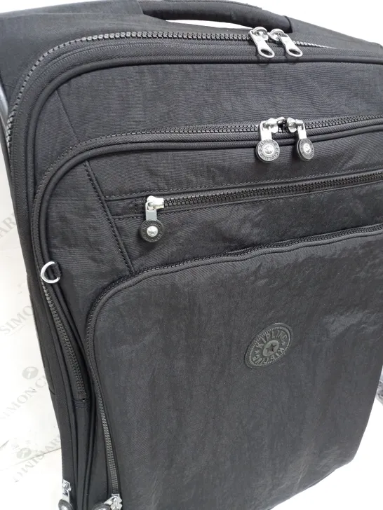 KIPLING HEAVY DUTY SUITCASE ON WHEELS