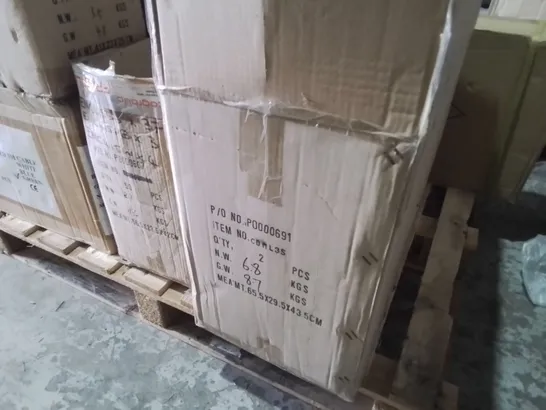 PALLET CONTAINING 11 MULTIPACK BOXES OF ASSORTED LIGHTING ITEMS TO INCLUDE 3-LAMP CEILING LIGHT, DOWNLIGHT AND SPOTLIGHTS