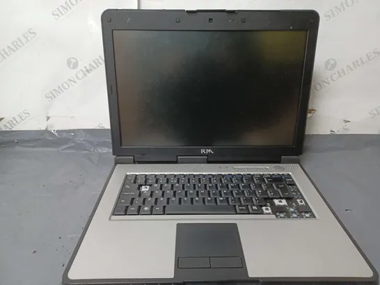 RM	MOBILE ONE	15 INCH	CELERON DUAL-CORE T3000 1.80GHZ