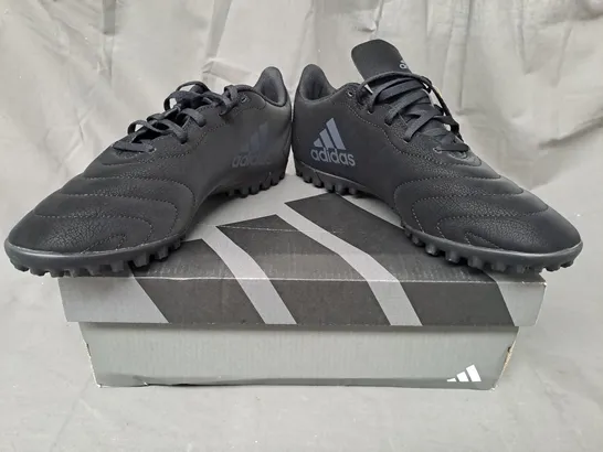 BOXED PAIR OF ADIDAS SHOES IN BLACK UK SIZE 9