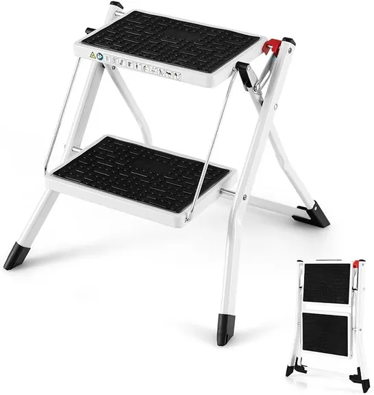 BOXED COSTWAY FOLDING 2 STEP LADDER WIHT ANTI-SLIP PEDAL AND LARGE FOOT PADS - WHITE