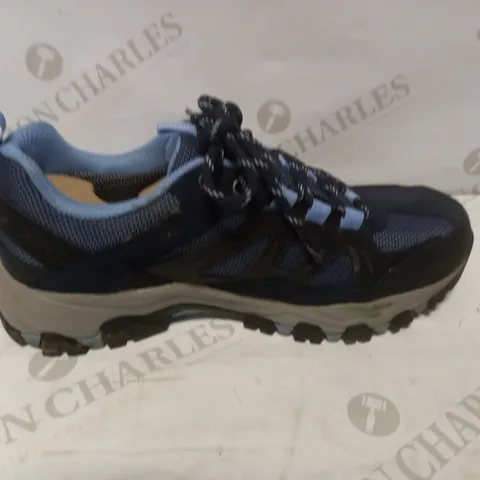 PAIR OF SKECHERS NAVY WATERPROOF WALKING/HIKING SHOES, UK SIZE 5