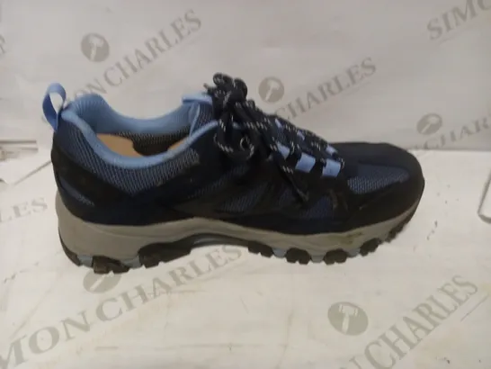 PAIR OF SKECHERS NAVY WATERPROOF WALKING/HIKING SHOES, UK SIZE 5