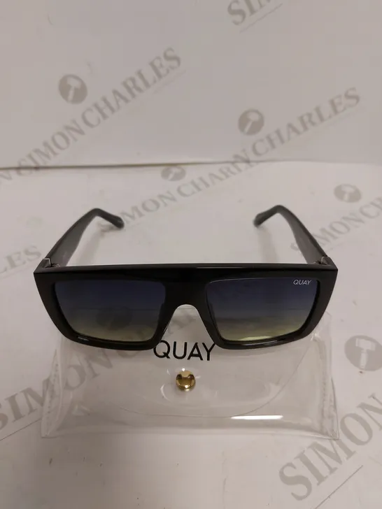 QUAY UNISEX 'GET IN LINE' SHIELD SUNGLASSES 