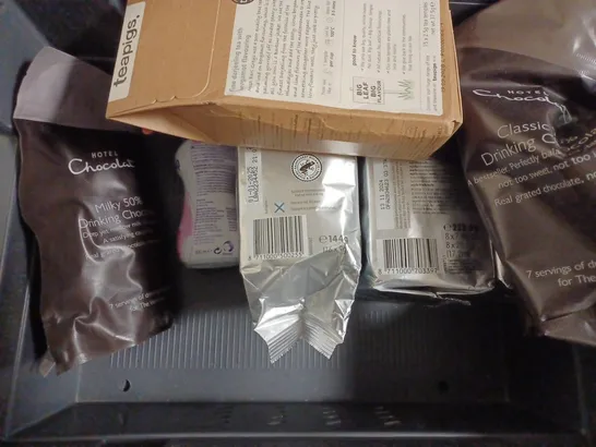 BOX OF APPROX 8 ASSORTED FOOD ITEMS TO INCLUDE - MY PROTEIN CRISP WAFERS - PRIME LEMON LIME - HOTEL CHOCOLAT SELECTION BOX ECT