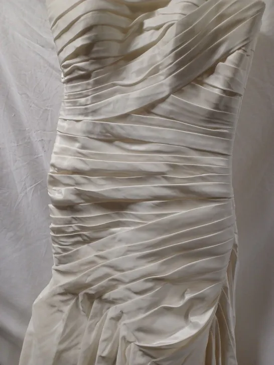 VICTORIA JANE BY RONALD ROYCE ANDREA WEDDING DRESS, IVORY - SIZE 16 