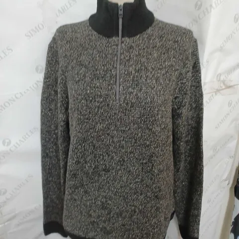 JACK & JONES SPACE KNIT HALF ZIP KNITTED JUMPER - SIZE LARGE - BROWN