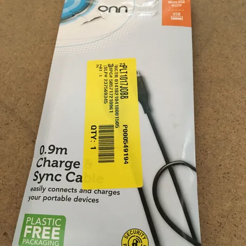 ONN 0.9M CHARGE AND SYNC CABLE