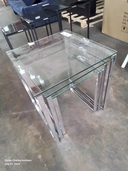 GLASS AND CHROME METAL LEGS NEST OF 3 SQUARE TABLES