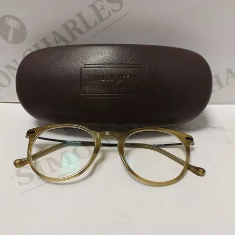 LONDON RETRO ALBION GREEN HORN GLASSES