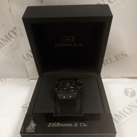 MENS ZIHLMANN & CO Z911 WATCH – CHRONOGRAPH MOVEMENT – BLACK DIAL – 3ATM – QUICK RELEASE RUBBER STRAP – 3ATM WATER RESISTANT