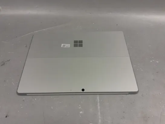 MICROSOFT SURFACE PRO 8 WITH WINDOWS 11