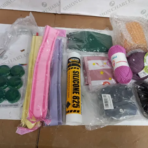 LOT OF APPROX 10 ASSORTED ITEMS TO INCLUDE STRING, TOILET BLOCKS, TOILET BRUSH ETC