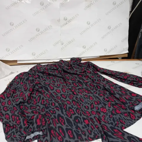 BENDELISI NECK RED LEOPARD PRINT TOP SIZE 18