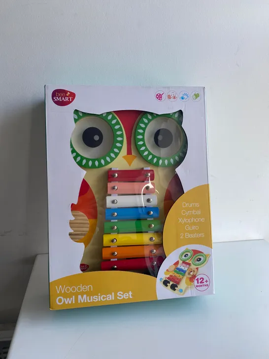 BRAND NEW BOXED BEE SMART WOODEN MUSICAL OWL SET 