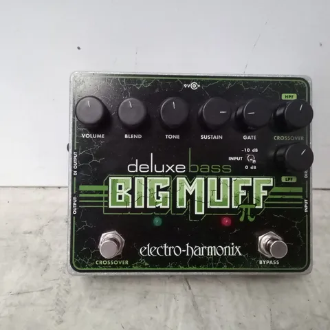 BOXED ELECTRO-HARMONIX DELUXE BASS BIG MUFF PEDAL