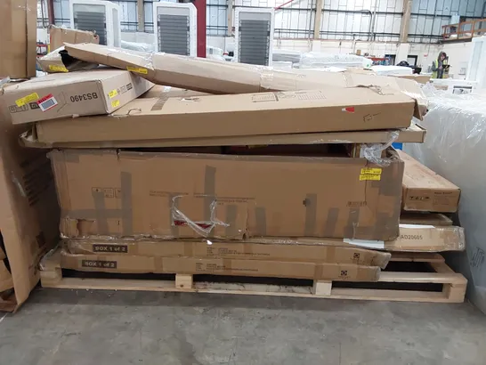 PALLET OF ASSORTED FURNITURE PARTS 