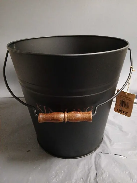 TRADITIONAL BLACK AND COPPER FIRESIDE COAL, LOG STORAGE AND KINDLING BUCKET BASKET