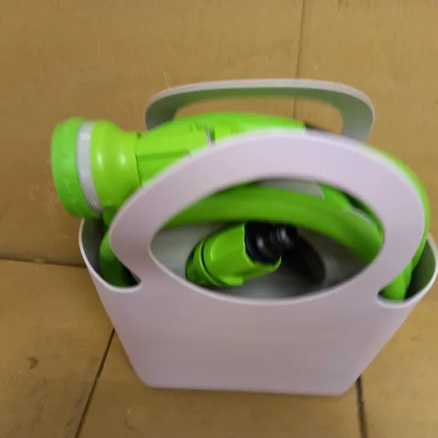 GARDEN HOSE WITH CARRY BAG AND ATTACHMENT