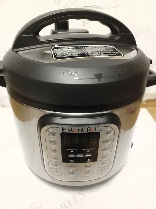 INSTANT POT DUO SMART PRESSURE COOKER