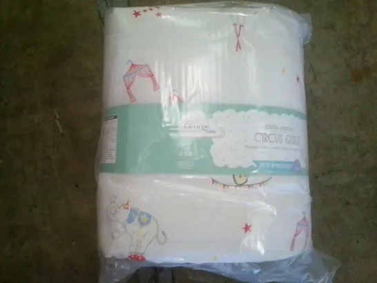 CASE OF 2 GEORGE HOME 4TOG COT AND COTBED CIRCUS QUILTS