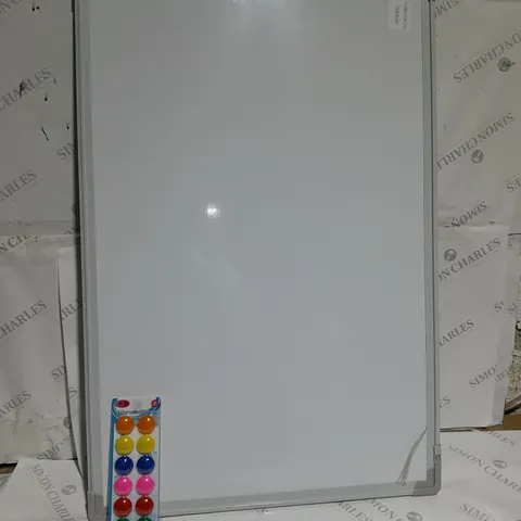 MAGNETIC BOARD WITH BUTTONS