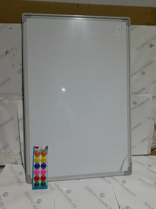 MAGNETIC BOARD WITH BUTTONS