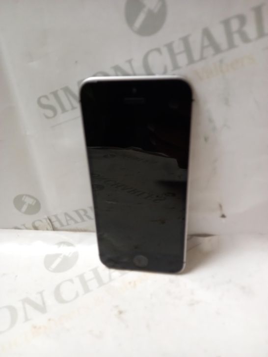 APPLE IPHONE 5 SE - BLACK/SILVER